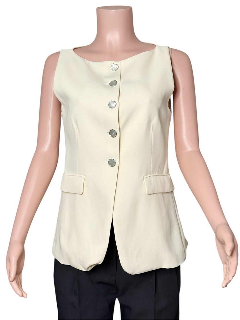 LILYSILK Sleeveless Button Up Silk Vest, Lily White, 6 (US) - Picture 4 of 10